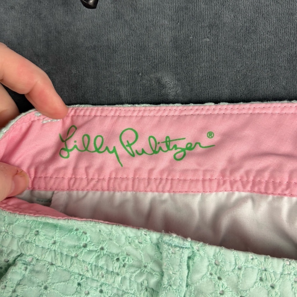 Lilly Pulitzer Walsh Light Aqua Floral Eyelet Lace Shorts Sz 4 - Picture 2 of 10